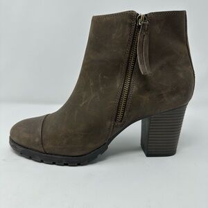Clarks Verona Tan Taupe Leather Zip Ankle Boots Womens Size 9.5M EUR 41M